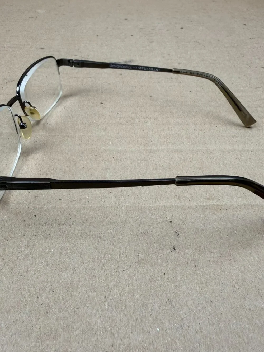 Men's DesignOptics by Foster Grant Reading Glasses +3.00 Minor Scratches